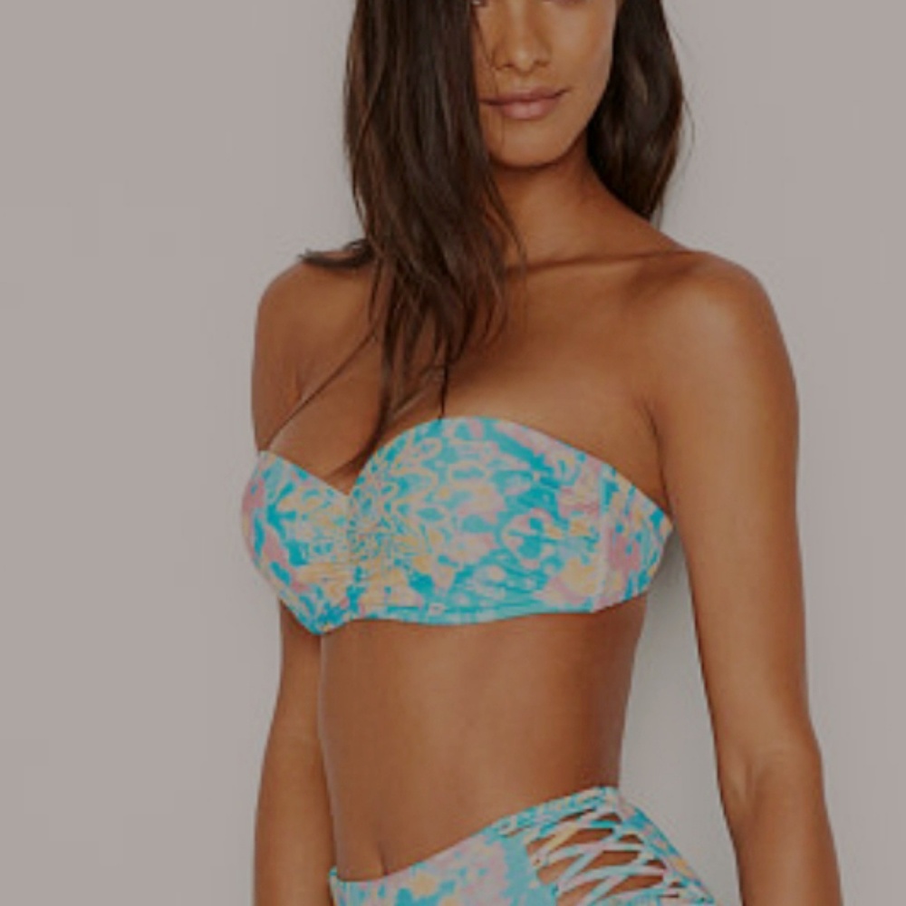 Victoria's Secret Bustier Bandeau Bikini Top - Picture 2 of 8